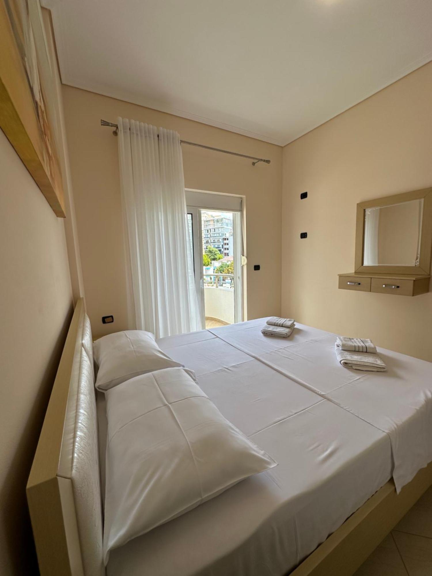 Ferienwohnung Luxy Coral Aparts Sarandë Exterior foto