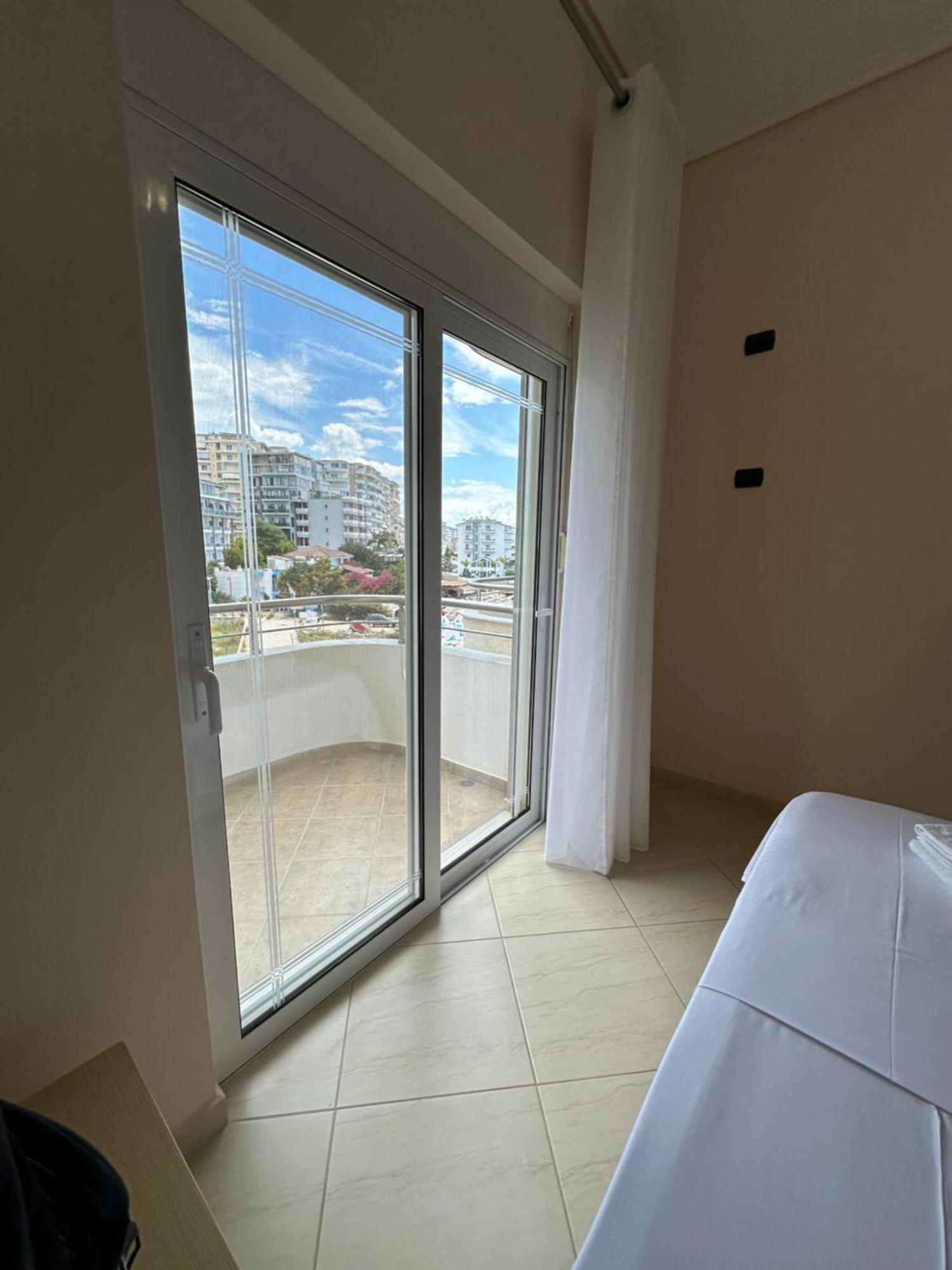 Ferienwohnung Luxy Coral Aparts Sarandë Exterior foto
