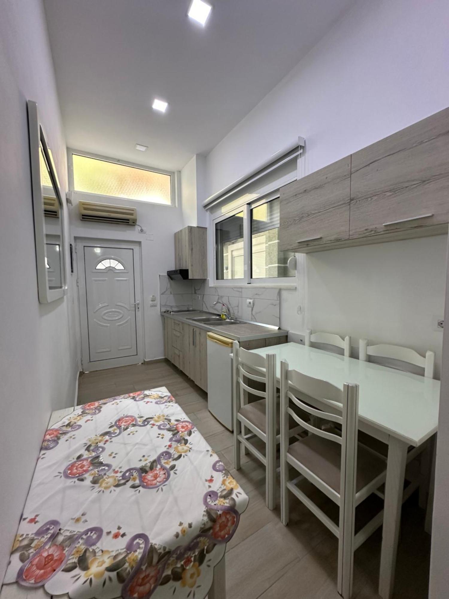 Ferienwohnung Luxy Coral Aparts Sarandë Exterior foto
